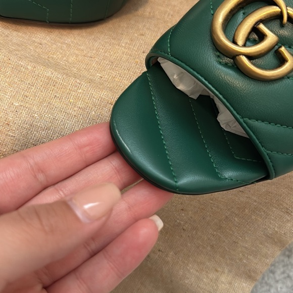 Gucci Marmont Green Leather Mule! - Picture 4 of 4